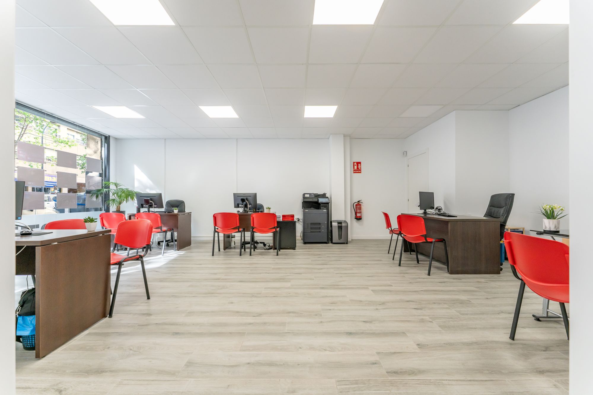 Contact us. FINCAS-MARTI 18-22,SL en Reus