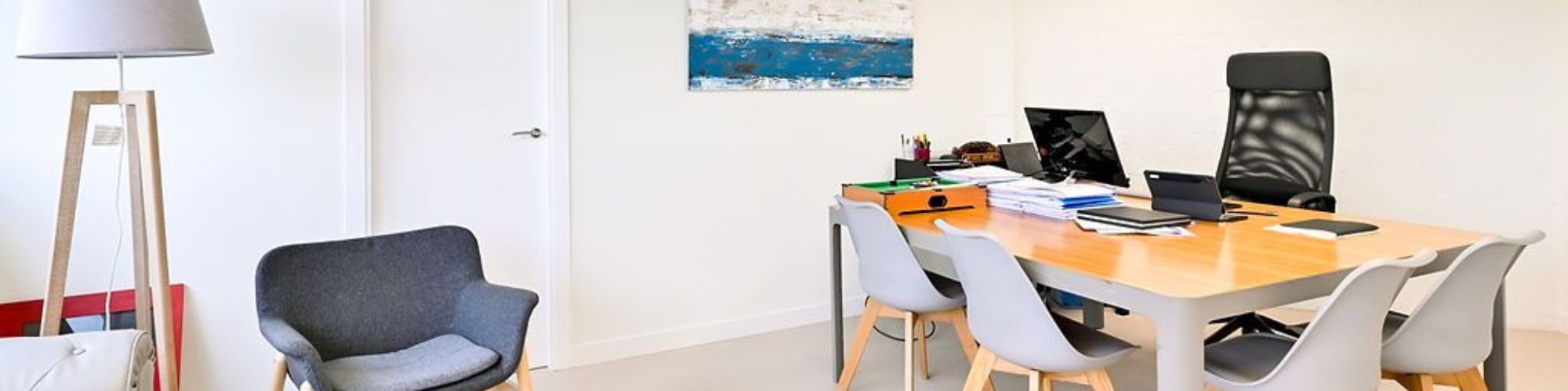 Amplia oferta de locales y oficinas en  Reus, comarca del Baix Camp i Tarragonés. FINCAS-MARTI 18-22,SL en Reus